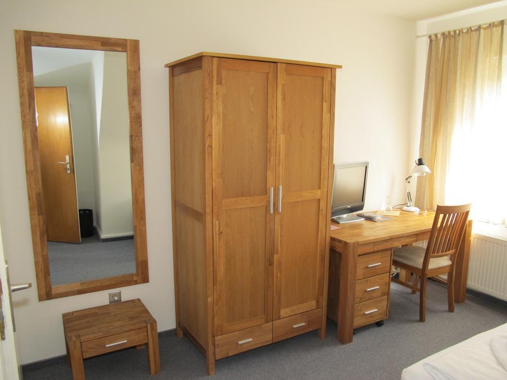 Hotel Onkel Tom'S Huette à Göttingen Extérieur photo